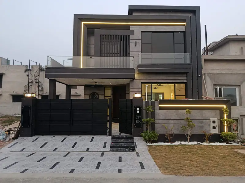 9 Marla Beautiful House For Sale