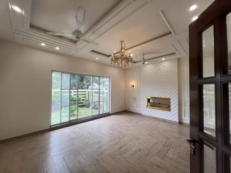 1 Kanal Brand New Luxury Ultra Modern Style Double Heighted Super Hot Location All Original Picture attached With Direct Owner Meeting For Sale in Johar Town Phase 2