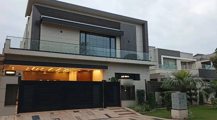 Well-constructed Semi Furnished House Available For sale In DHA Phase 5 - Block L