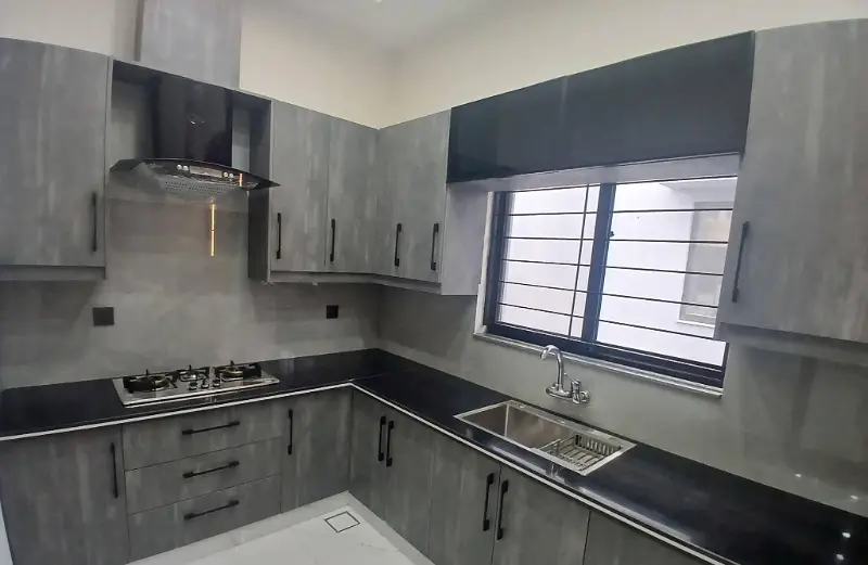 10 Marla House For Sale In Paragon City Lahore