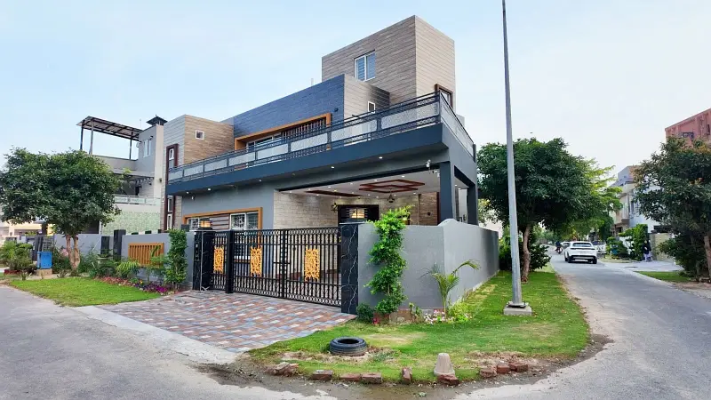 Corner 11 Marla Corner Facing Park Brand New House A Block Rahbar