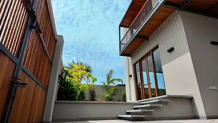 DHA PHASE 8, BRAND NEW 500 Sq. Yards Bungalow for Sale