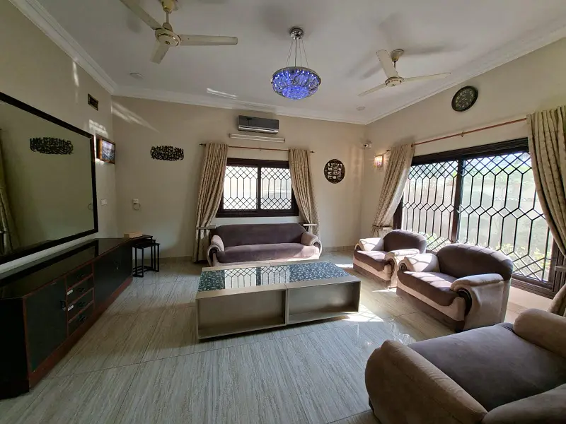 Bungalow for sale 500sq yard ,off khy Badban DHA Phase 7