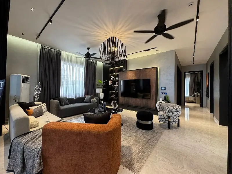 1 Kanal House For Sale Lake City Meadows (Near DHA Phase 5) 1 Kanal Brand New Luxury House Available For Sale In Prime Location Of Lake City Meadows, Lahore.