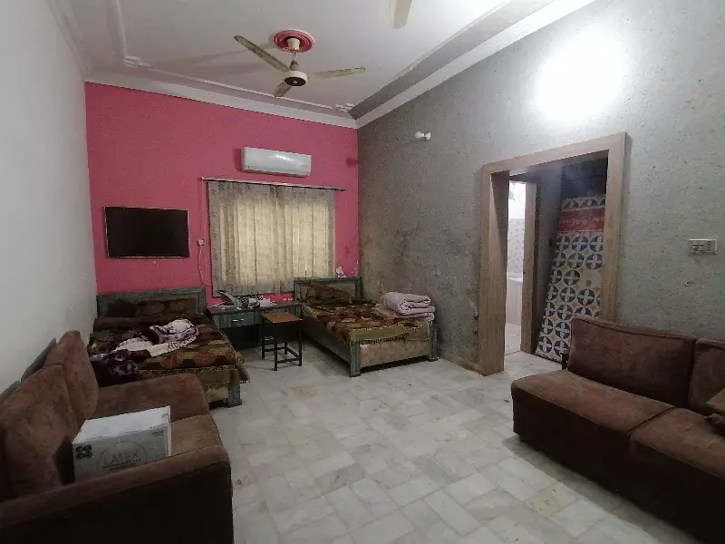 10 Marla House Semi Commercial Bungalow Is Available For Sale In Altaf Town Multan
