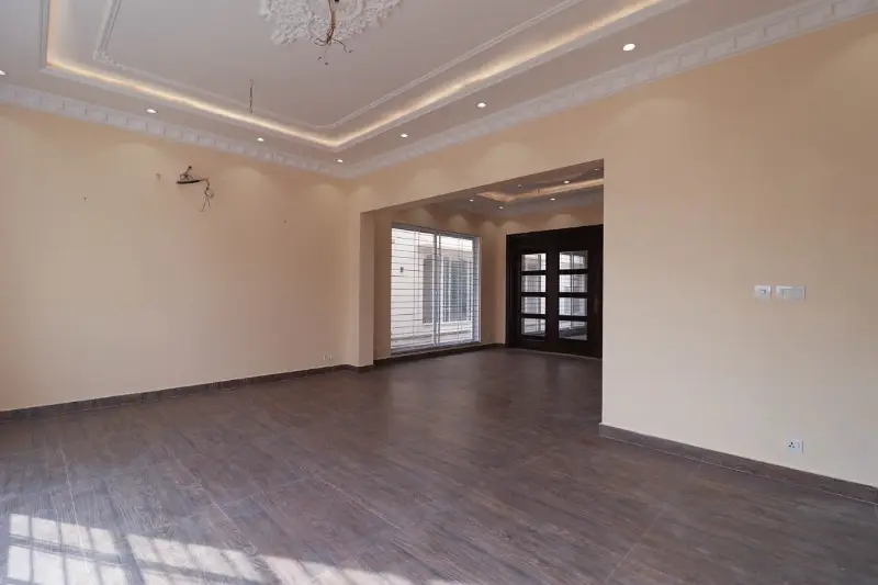 20 MARLA ELEGANT AND FULLY MAINTAINED SUPER HOT LOCATED BUNGALOW IS AVAILABLE IN THE BEST BLOCK OF DHA LAHORE.