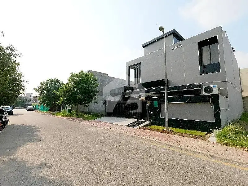 A Modern Solid 10 Marla House For Sale