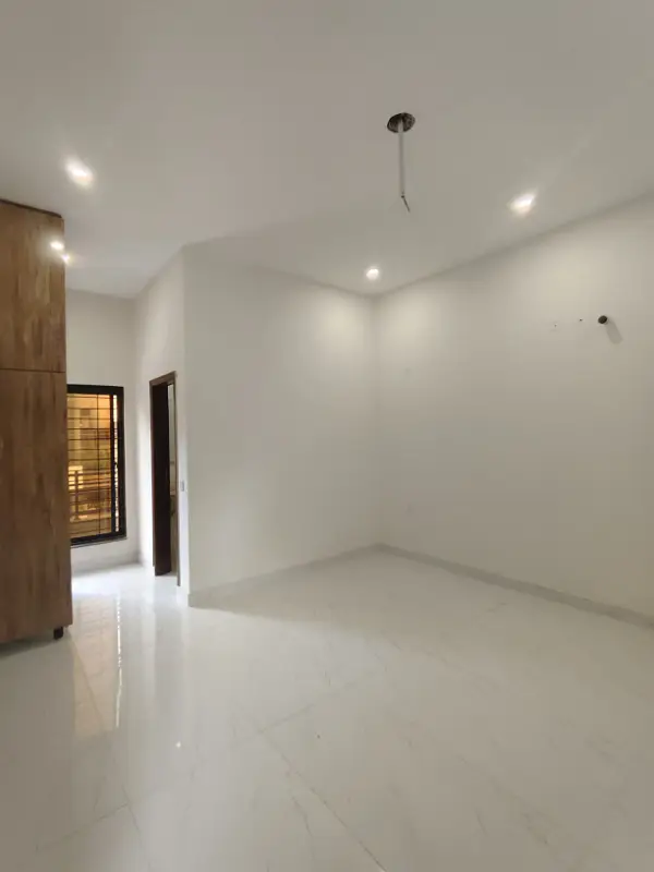 10 Marla single story house for sale