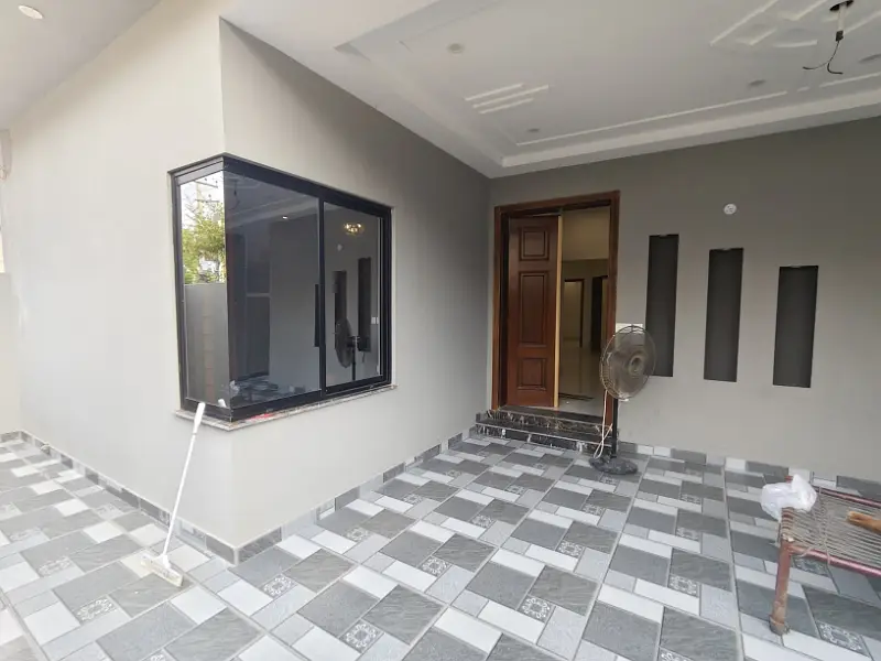 10 Marla single story house for sale