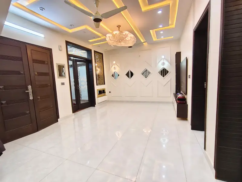 5 Marla Very Beautiful Brand New Ultra Modern House For SALE In Johar Town Phase-2 Super Hot Location A++ Cunstriction