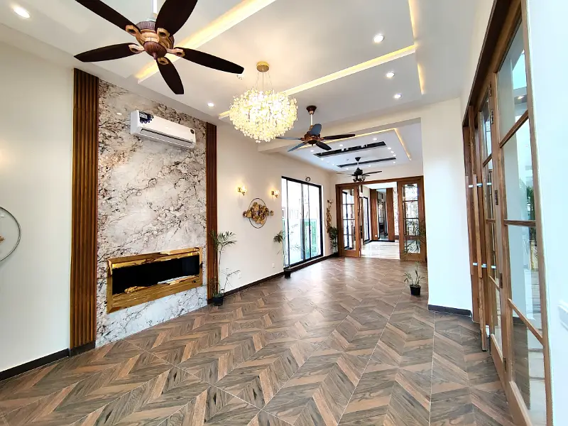 15-KV Solar 12-Marla Corner Luxury House For Sale Near CLub & Park Commercial
