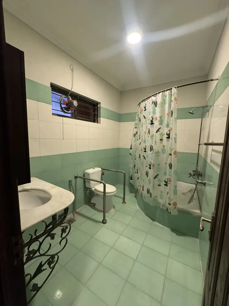 1 Kanal House For Sale In G-13 Islamabad