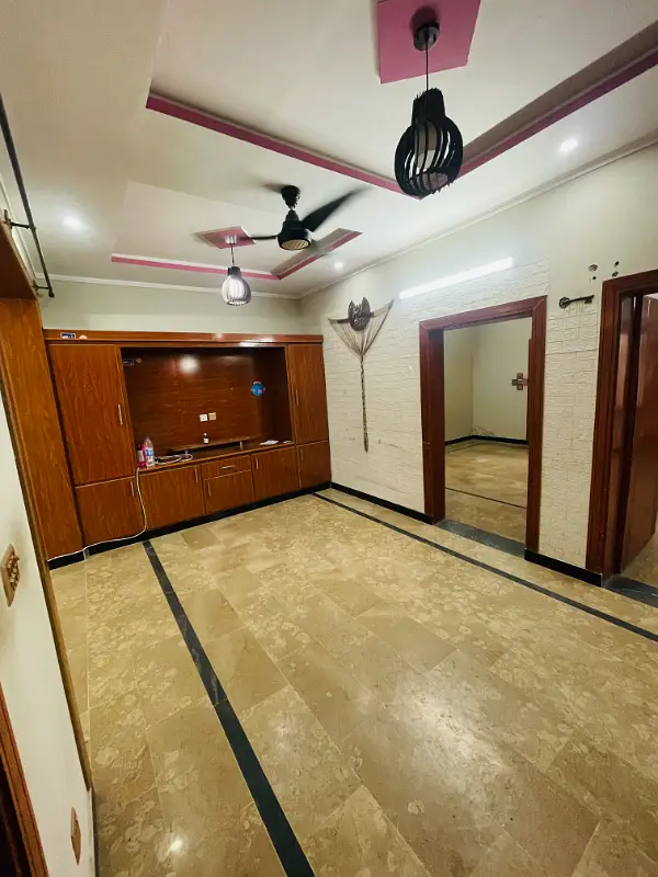 BEautiful neat and clean 5 Marla independent separate full house available for rent in airport housing society sector 4 only electricity water tanker and Gas cy