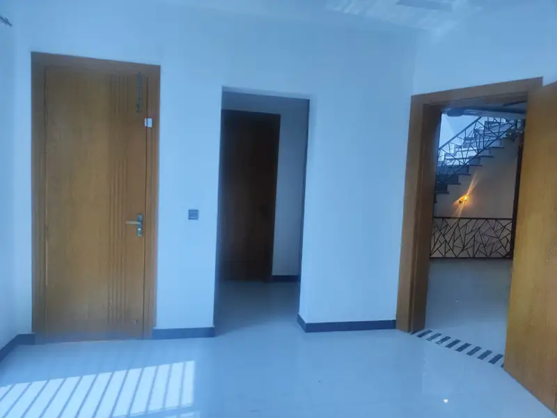 Bahria Town Phase 8, 7 Marla Double Unit House Available For Rent