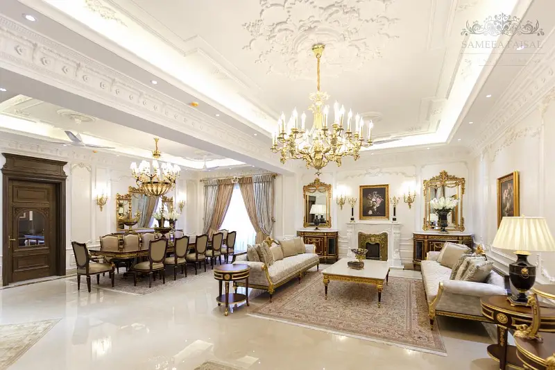 2 KANAL VICTORIAN PALACE AVAILABLE FOR SALE IN THE HEART OF DHA