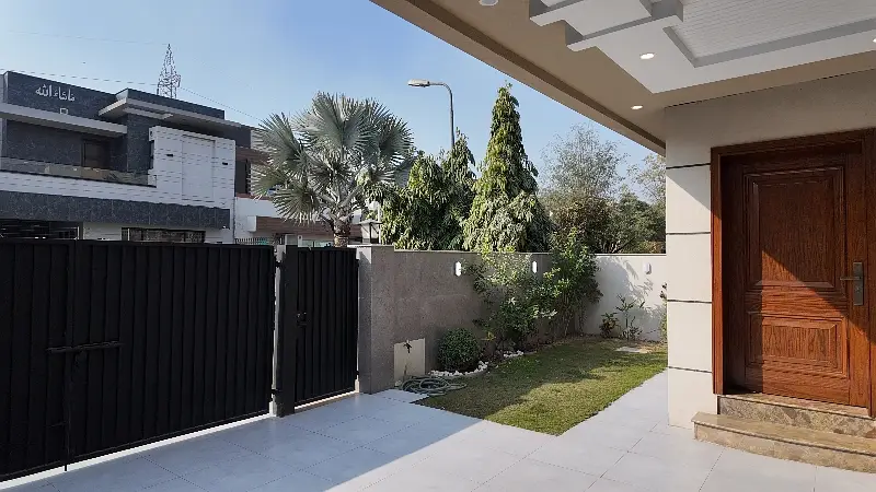 Brand New 4 Beds 10 Marla Prime Location Double Story House for Sale in Ex Air Avenue DHA Phase 8.