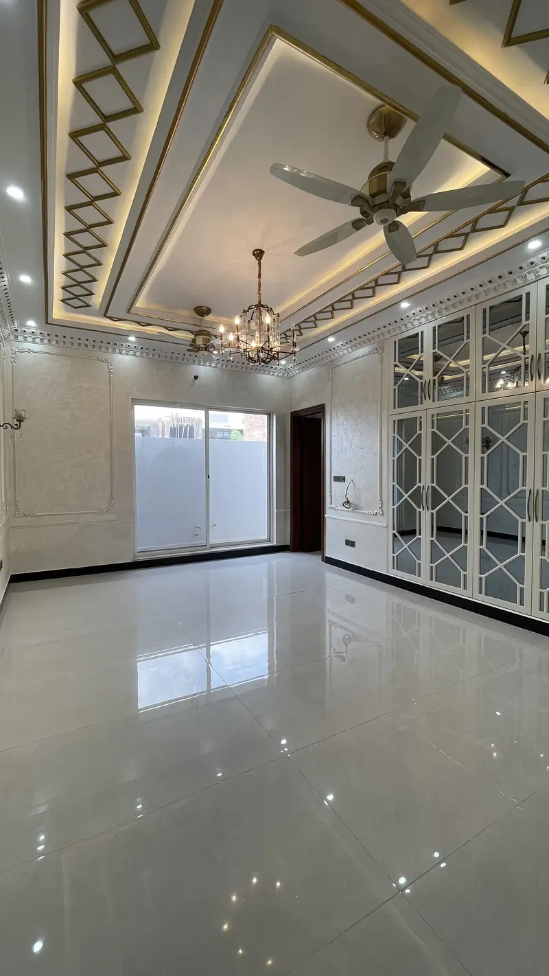 Ultra Luxurious Spanish 1 Kanal Brand New House For Sale
