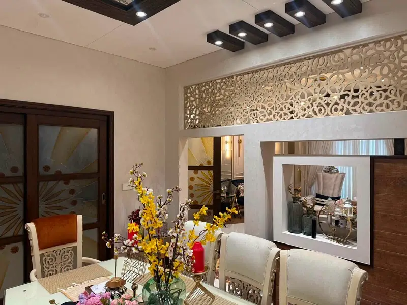 500YARDS MOST LUXURIOUS DOUBLE STORY BUNGALOW FOR SELL IN DHA PHASE 7. MOST ELITE CLASS LOCATION IN DHA KARACHI