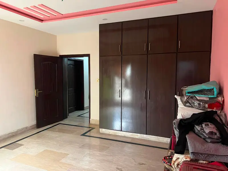10 Marla Beautiful House for Sale in Bismillah Housing Scheme