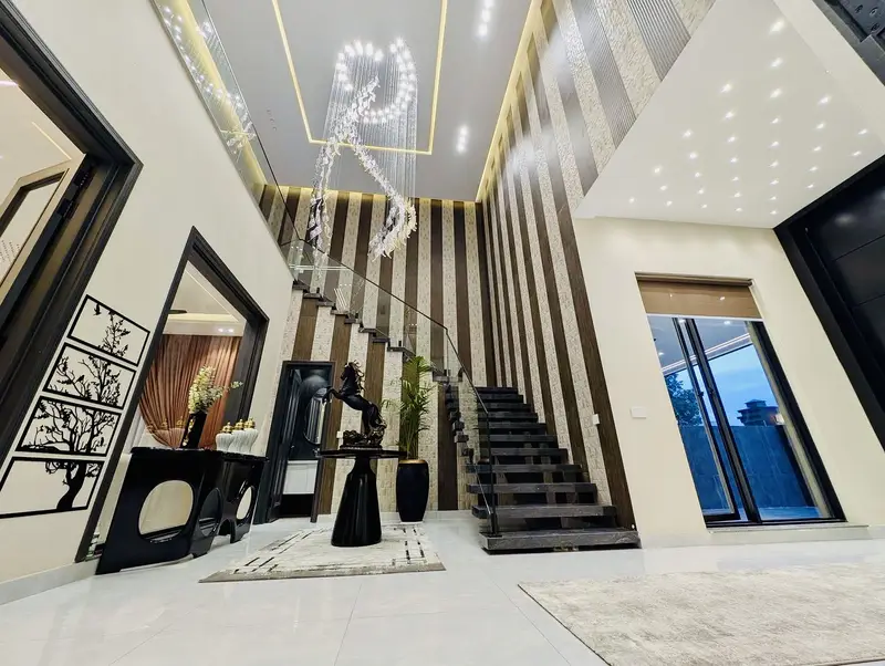 Prime Location | 1 Kanal Well-Maintained House For Sale In DHA Phase 5