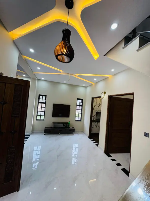 3.25 MARLA BRAND NEW LUXURY HOUSE FOR SALE IN EDEN RESIDENCIA COLLEGE ROAD