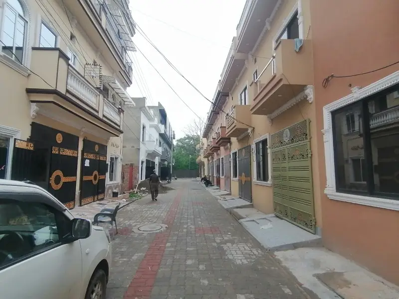 Get An Attractive House In Lalazaar Garden Under Rs. 16000000