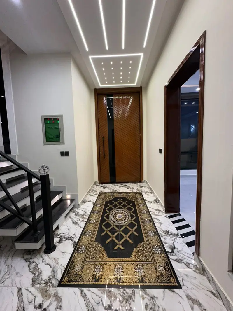 Prime Location Central Park - Block A 10 Marla House Up For sale