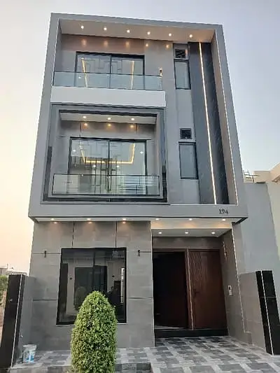 3.3 MARLA BRAND NEW TRIPLE STOReY HOUSE FOR SALE IN UNION GREEN