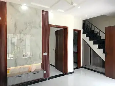 3.3 MARLA BRAND NEW TRIPLE STOReY HOUSE FOR SALE IN UNION GREEN