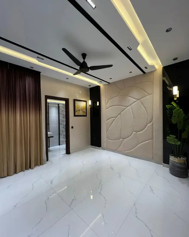 10 Marla Used House For Sale In New Shaheen Block Sector B Bahria Town Lahore