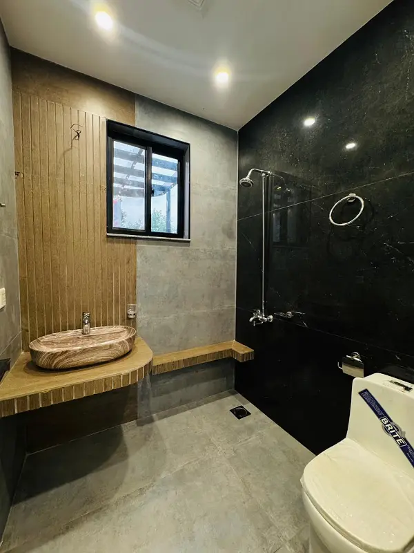 5.33 Marla Designer House 4 Bedrooms Park Facing Bahria Orchard Lahore