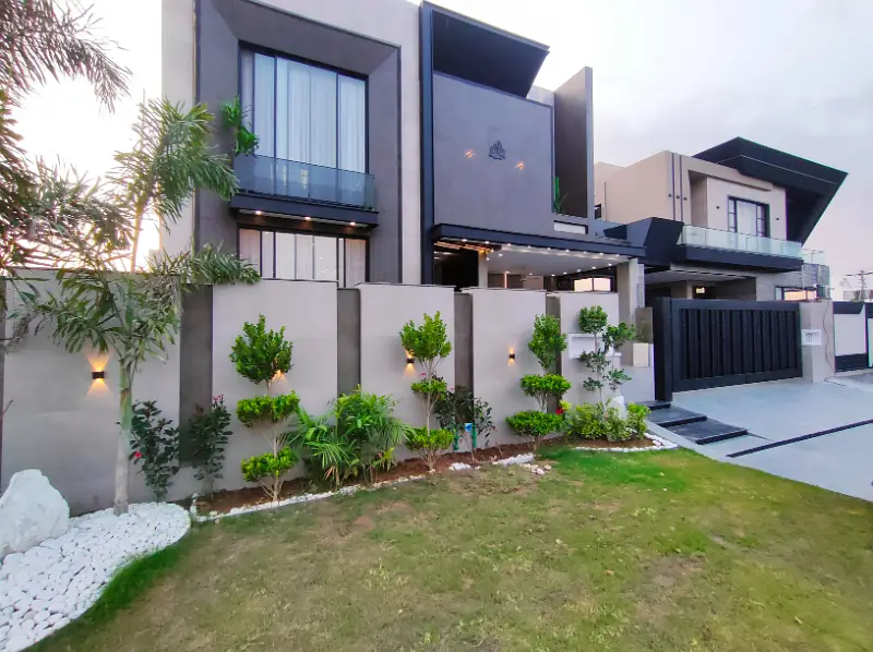 Outclass Location 1 Kanal Modern Luxury Design Bungalow 5 Bedrooms For Sale In Dha Phase 7 Lahore