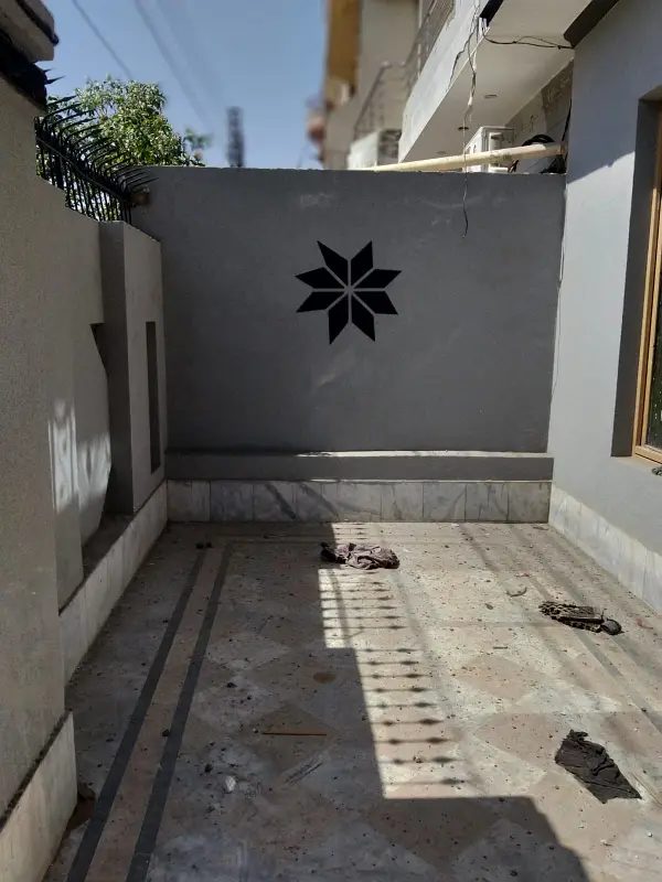 10 Marla Beautiful Triple Storey House Urgent For Sale Prime location G block in Sabzazar