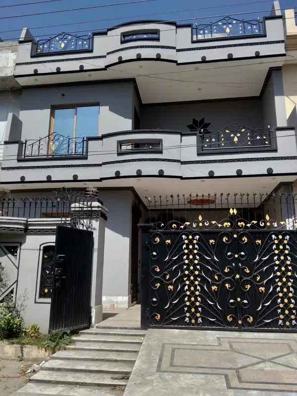 10 Marla Beautiful Triple Storey House Urgent For Sale Prime location G block in Sabzazar
