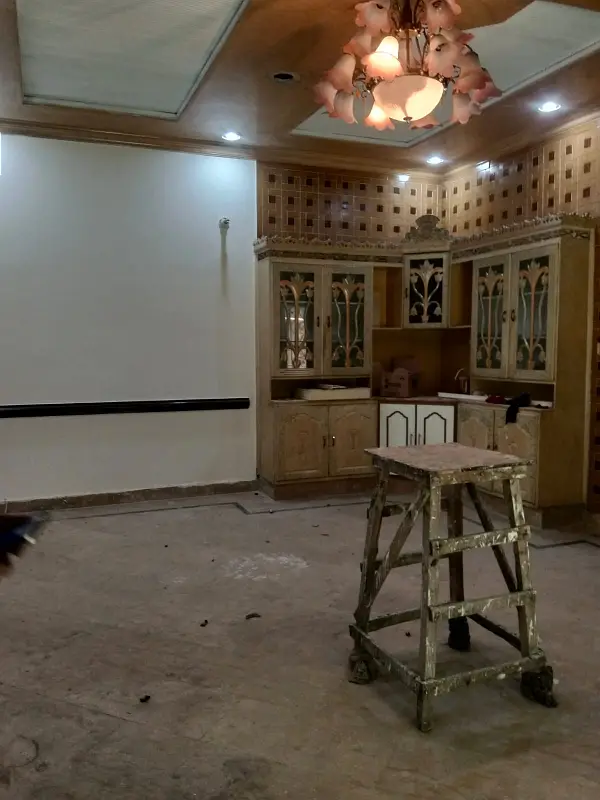 10 Marla Beautiful Triple Storey House Urgent For Sale Prime location G block in Sabzazar