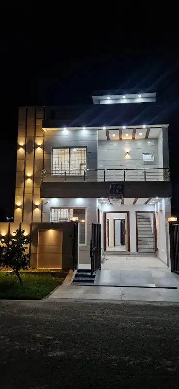 05 Marla Brand New Modern Luxury House For Sale In Park View City Lahore