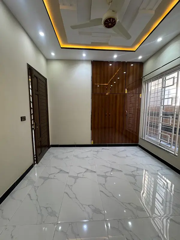 05 Marla Brand New House Avliable For Sale In Park View City Lahore