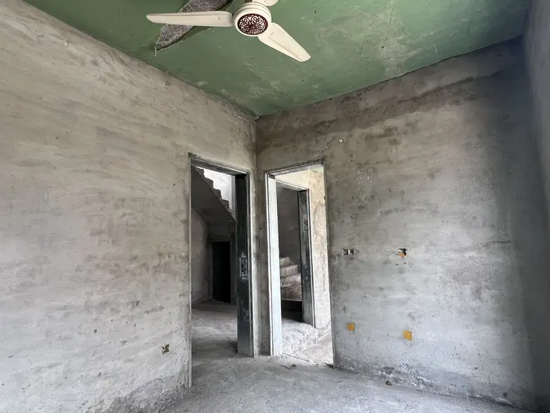 5 MARLA GREY STRUCTURE HOUSE AVAILABLE FOR SALE IN BAHRIA ORCHARD