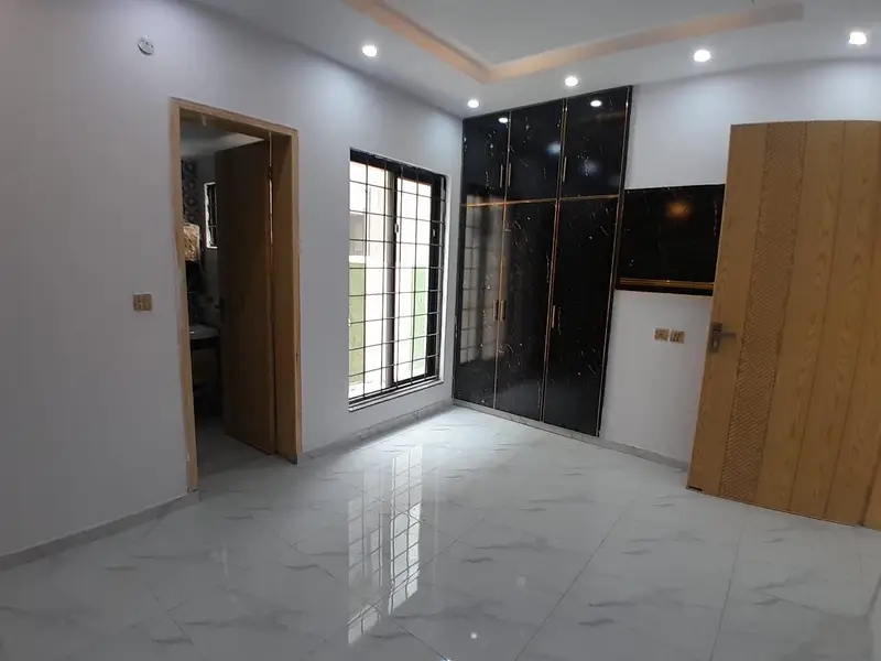 BRAND NEW HOUSE 5 MARLA AVAILABLE FOR SALE IN PHASE 2, BAHRIA ORCHARD LAHORE