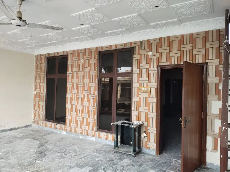 Prime Location 10 Marla Single Storey House For Sale In C Block Faisal Town Lahore