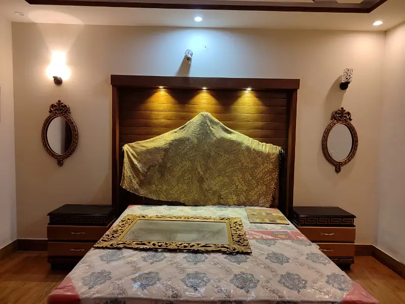 8 Marla Slightly Used Owner Build House For Sale