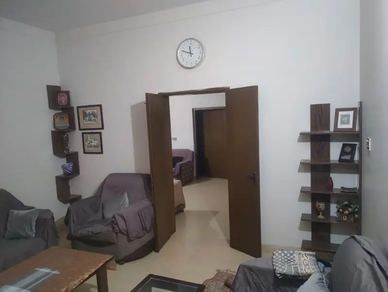 FOR SALE HOUSE 10 MARLA DOUBLE STORY MARBLE WOOD WORK FLOOR BEAUTIFUL HOUSE TOP LOCATION MAIN COLLEGE ROAD NEAR GONDAL CHOWK TOWNSHIP LAHORE GOOD INVESTMENT TIM