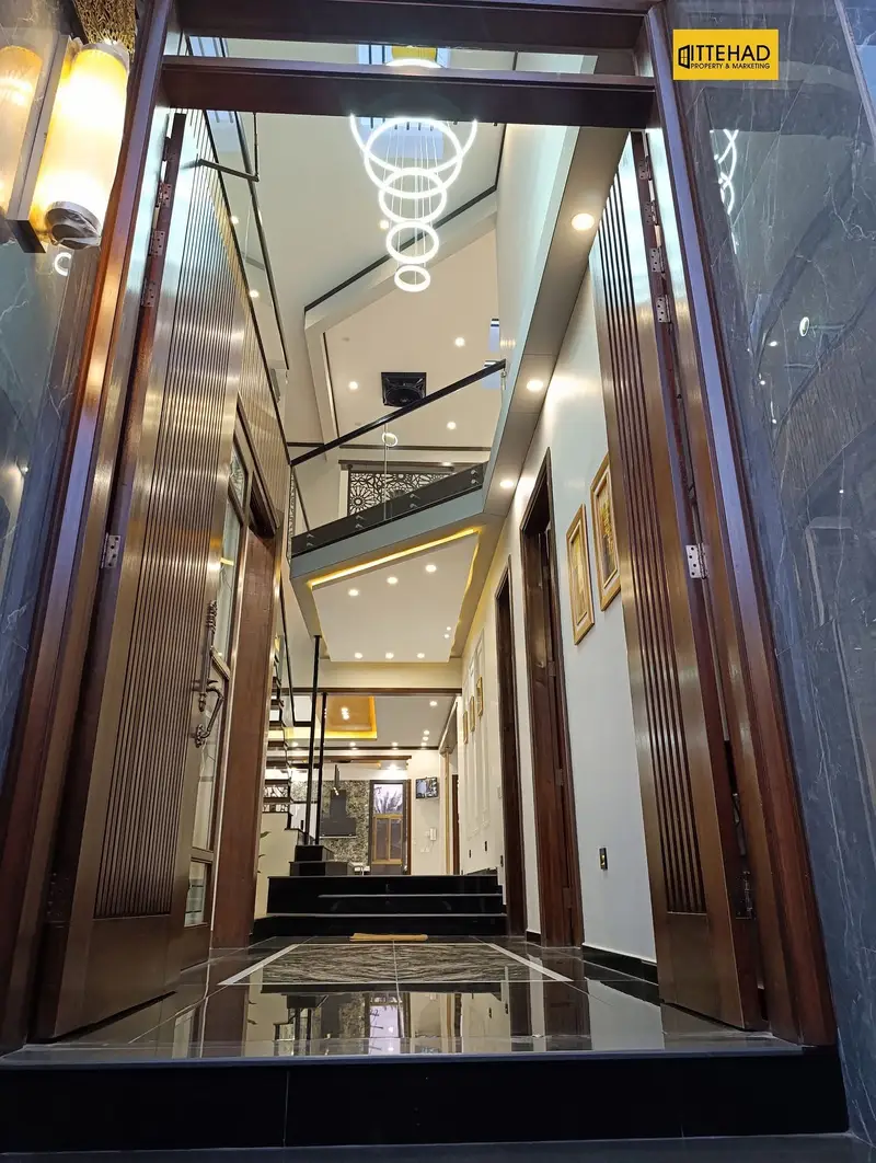 400 Square Yards Very Reasonable Rates 4 Bed On Each Floor Dream House