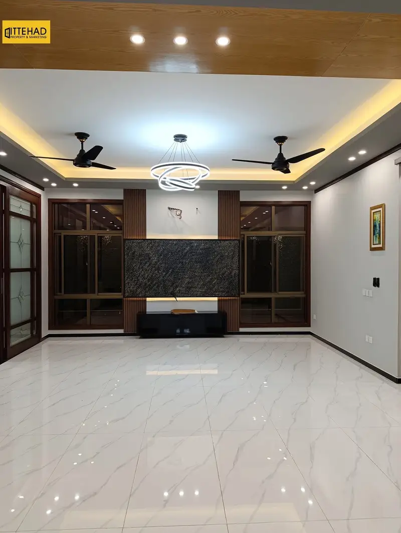400 Square Yards Very Reasonable Rates 4 Bed On Each Floor Dream House