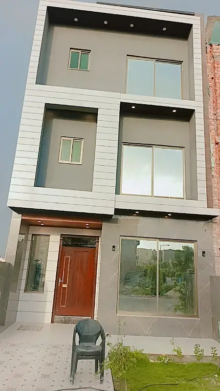 4 Bed 5 Bath Brand New House Park At Walking Distance Construction Service Also Available