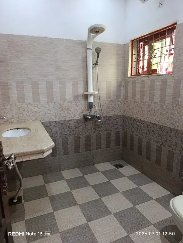 5 Marla Independent Full House For Rent Near Emporium Mall & Expo Center