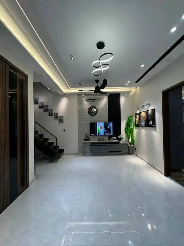 5 Marla Luxury House is Available for Rent in Bahria Town Lahore