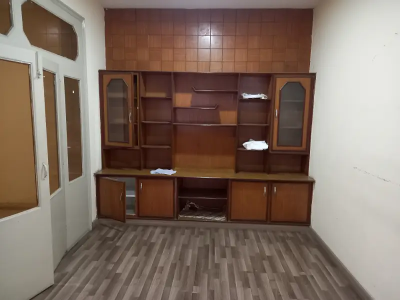 10 marla neat and clean double storey house in Wapda Town prime location near park and masjid