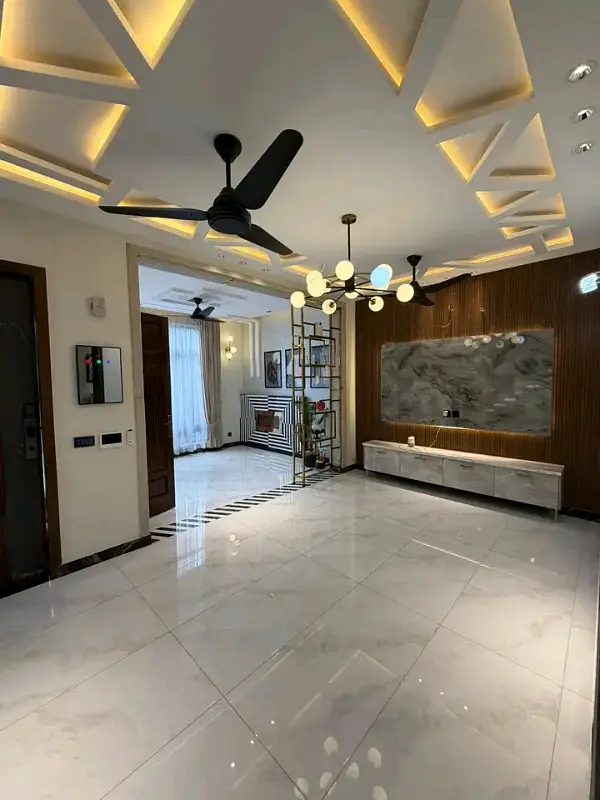 5 Marla Luxury House is Available for Rent in Bahria Town Lahore