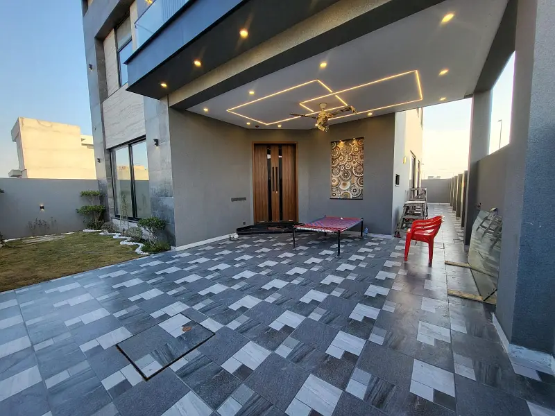 10 Marla House For Rent In DHA Phase 7